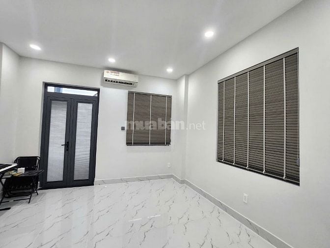 MT Đường số 8, Bình An, Quận 2, ngay chợ Đo Đạc, DT 4.2x17, 28 triệu