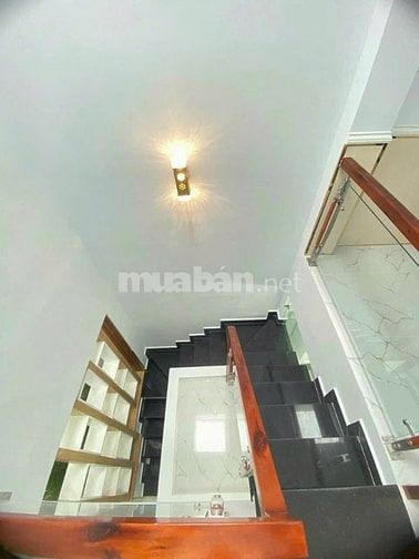 Hiếm nhà đường số 14, 2 tầng , 2 PN, 96m2 dtsd, 4,69 tỷ