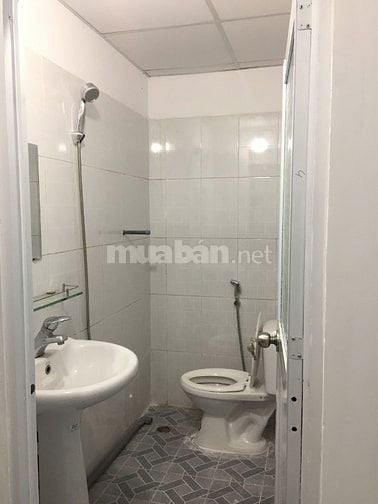 Chính chủ cho thuê Nguyên căn,Trệt 5 lầu,10p,10wc,nội thất,miễn MG