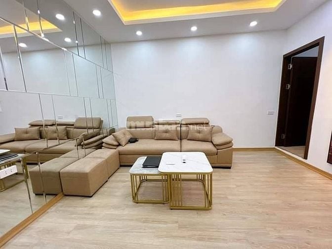 Nhà Đẹp Ở Ngay Trường Chinh, Thanh Xuân 55m, giá 2.58 tỷ.