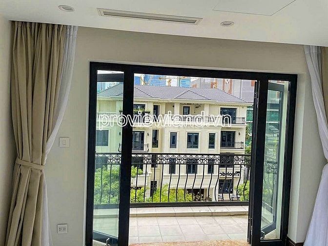 Cho thuê biệt thự song lập Vinhomes Bason Q1, 225m2, 1 hầm + 4 tầng