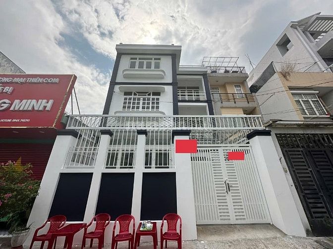 Villa hẻm 10m phan đăng lưu tiện làm chdv, xung quanh các trường ĐH