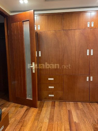 Chính chủ cho thuê nhà 5 tầng. DT 90m2 Đường Xuân La, Tây Hồ