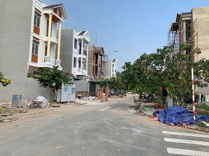 Bán đất Gò Cát, 4,5 tỷ, 62 m2 view đẹp tại Q9, HCM