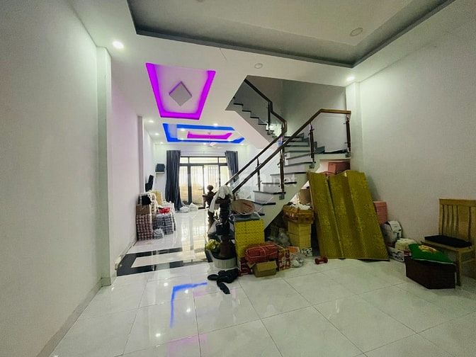 Bán Nhà 1L1T Gần Chợ Chiều Củ Chi,110m2,Sổ Hồng Riêng,Giá 700 Triệu