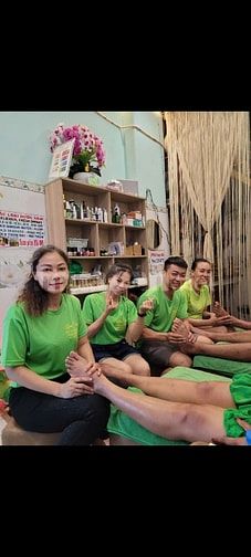 Tuyển KTV Massage, Gội Đầu, Nail