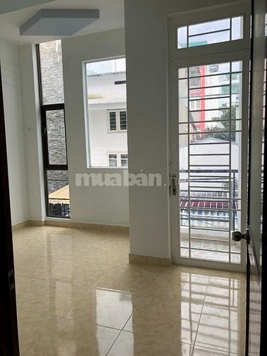 Cho thuê nhà hẻm 3m Tôn Đản P.8 Quận 4 giá 10 triệu – 30,4m2