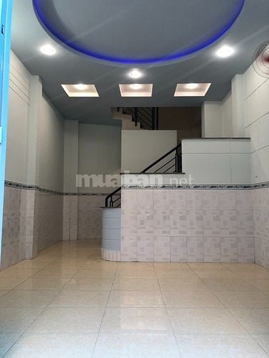 Cho thuê nhà hẻm 3m Tôn Đản P.8 Quận 4 giá 10 triệu – 30,4m2