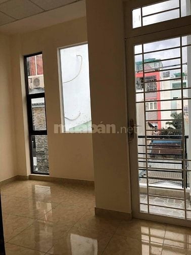 Cho thuê nhà hẻm 3m Tôn Đản P.8 Quận 4 giá 10 triệu – 30,4m2