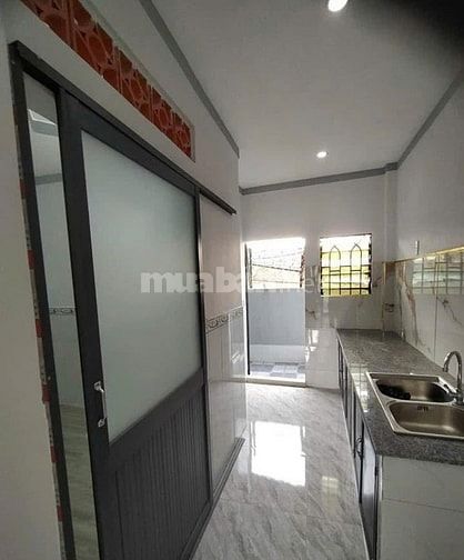 Nén cơn đau để bán căn nhà siêu đẹp ở Hóc Môn,110m2, Sổ rIÊNG 820TR