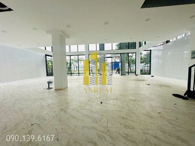 Tòa Văn Phòng Khu Đảo Kim Cương 800m2 SD 4 Sàn Trống Suốt