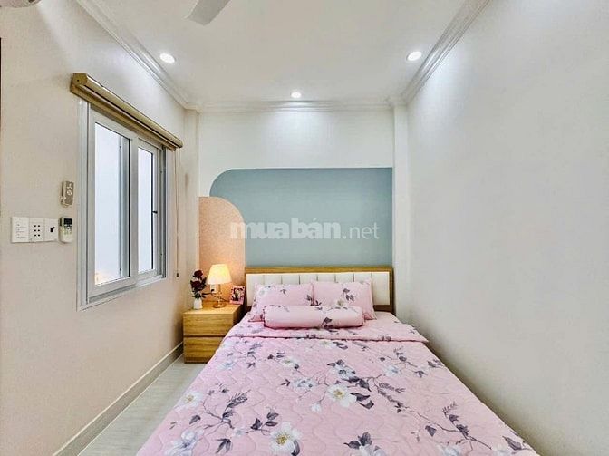 Cần vốn làm ăn, bán gấp nhà 54m2 ngay Trần Văn Đang, Q3. Giá: 2 Tỷ 550