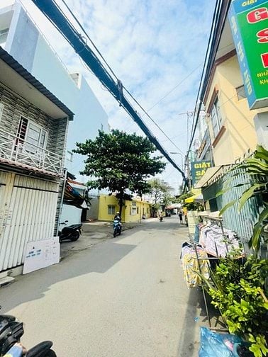 Cho thuê nhà mặt tiền kinh doanh rẻ đẹp 121 TRẦN BÁ GIAO p5 Gò Vấp 