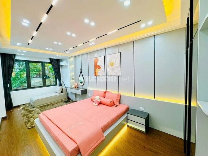 NHANH! NHÀ MỚI ĐẸP 5 TẦNG, 35M2 PHỐ TÔN ĐỨC THẮNG, NGÕ 10M, SÂN 500M2