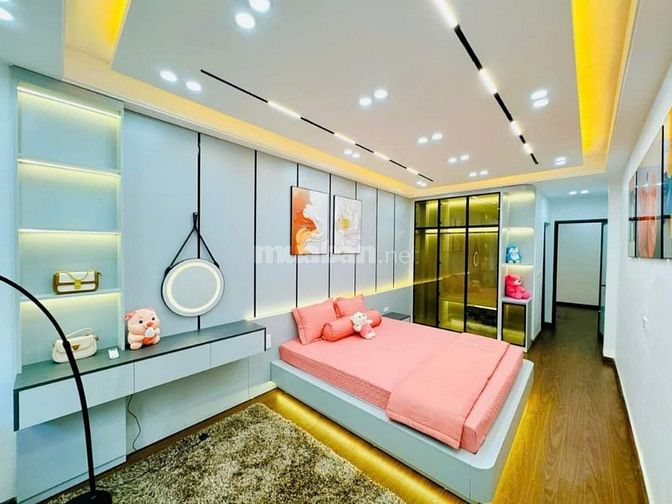 NHANH! NHÀ MỚI ĐẸP 5 TẦNG, 35M2 PHỐ TÔN ĐỨC THẮNG, NGÕ 10M, SÂN 500M2