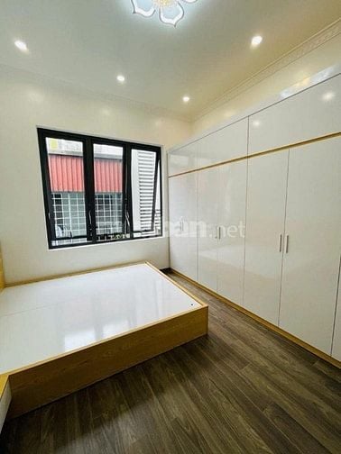 Bán nhà phố Khâm Thiên 42m2, 5 tầng, 6 ngủ, ngõ rộng gần mặt phố, 6 tỷ