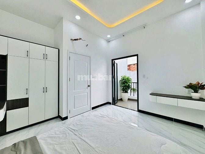 56m2! Bán nhà 2 tầng mới đẹp trục Nguyễn Thái Sơn, P4. BV 175, sân bay