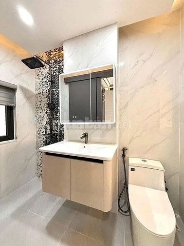 Ngộp! Bán gấp căn Hoa Phượng,P2, Phú Nhuận chỉ 3tỷ5/60m2. HĐ thuê 18tr