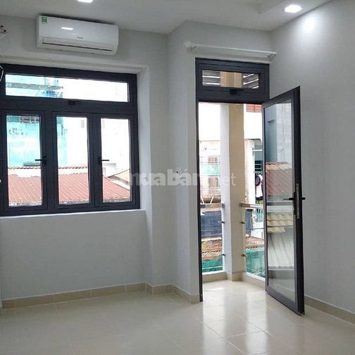 Cho thuê nguyên căn nhà đẹp hẻm xe hơi 5m, 3,5x9 ;3 lầu, giao nhà ngay