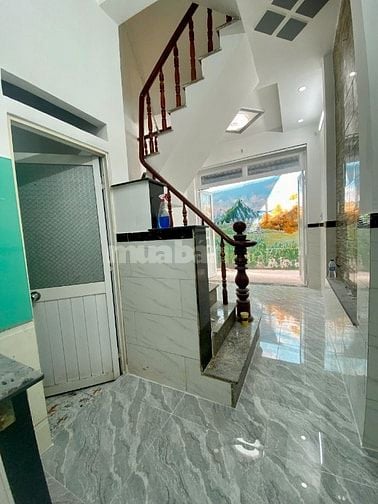 (DTSD 65m2) bán nhà 2 lầu đúc BTCT ở chợ Hiệp Thành Q12, 3 phòng, 2wc