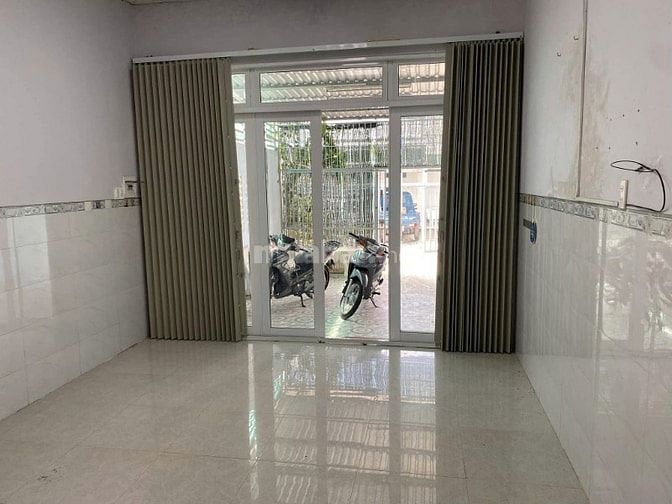 cần bán căn nhà 161m2 ở Tân Thông Hội - Củ Chi giá 700 triệu.SHR