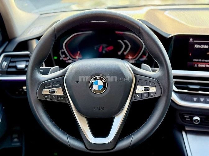 - Bmw 320i sportline  - Sx 2022 đăng kí lăn bánh 2023 odo 2 vạn 