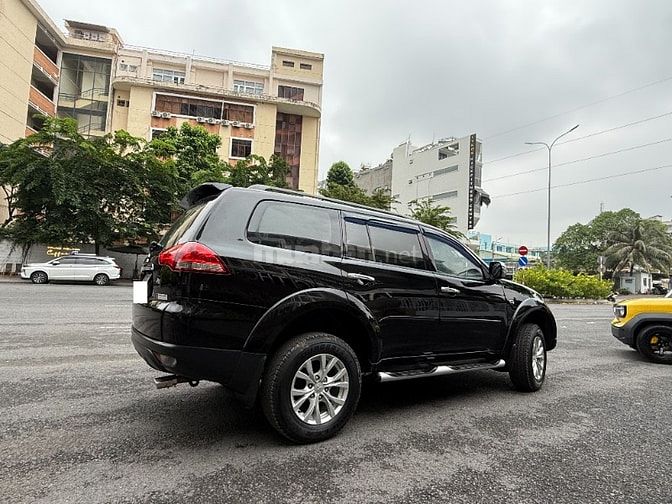 Bán Xe Mitsubishi Pajero Sport số AT sx: 2015 xe cộp mới quá, 