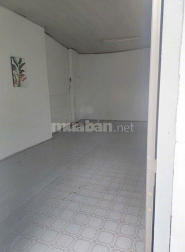 Bán nhà riêng tại Nguyễn Chí Thanh, Quận 10, TP.HCM, 2,7 tỷ, 19m2