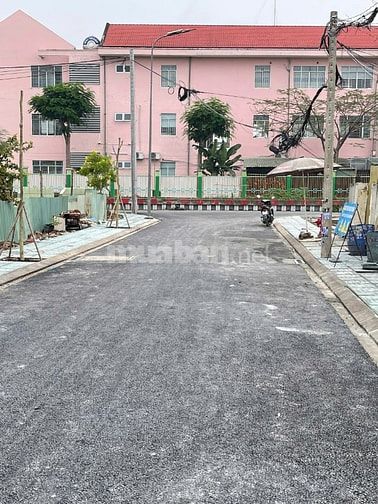 Bán nhà Cấp 4 nát MT Sát Phường Thạnh Xuân, Gía tốt