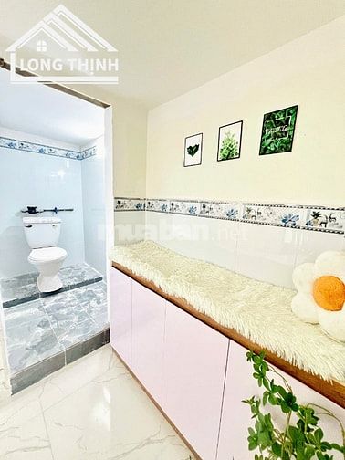 PHÒNG MỚI XÂY 100% Có Gác Lửng Rất Rộng-Cao, Tủ Kệ bếp,.Giờ giấc tự do