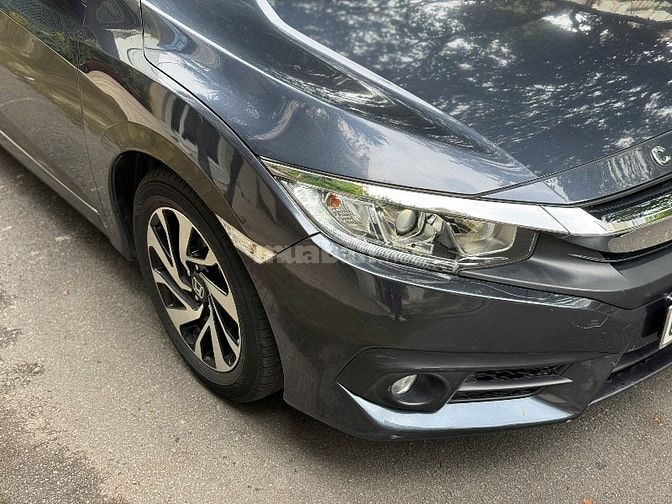 Honda Civic 1.8E Sản xuất 2018 nhập Thái Lan xe đi cực ít 