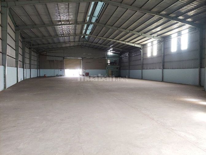 CHO THUÊ XƯỞNG 500M2 MẶT TIỀN QUỐC LỘ 1A