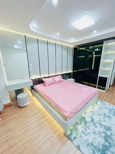 Bán nhà phố Xã Đàn, 40m2, 7 tầng, thang máy, 4 phòng ngủ, ngõ ô tô, KD