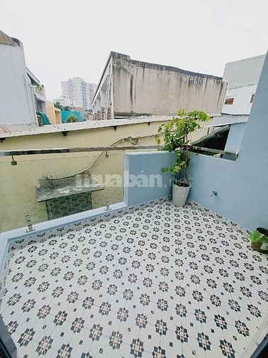 Bán nhà đường Bình  Tiên P.8 Q.6, DTSD 45m2