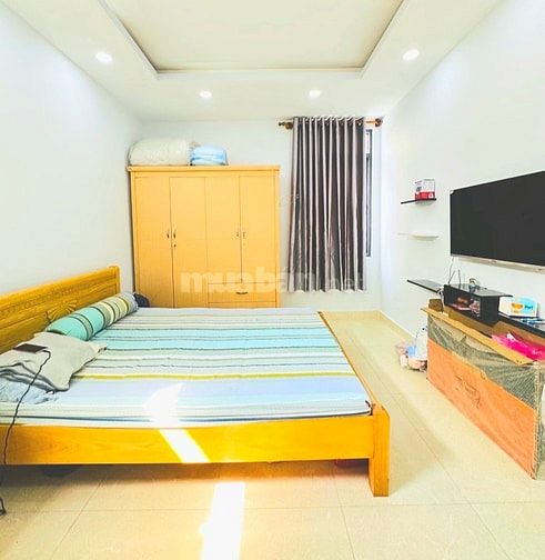 Bán Nhà Đường Hoàng Hoa Thám Sát HXH, 61m2, 4 Tầng, Nở Hậu Chỉ 7.9 Tỷ 