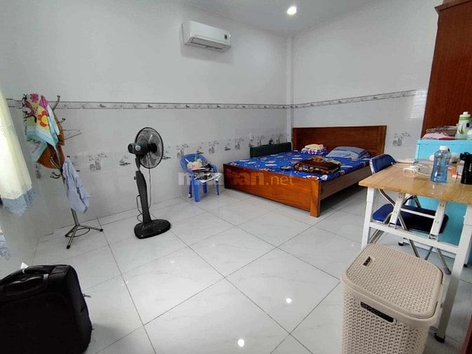 NHÀ ĐẸP 3 TẦNG HXH - 180M² - NHỈNH 6 TỶ - NGAY PHAN VĂN HỚN, HÓC MÔN 