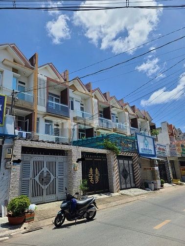 Cần bán nhà nguyên căn 190m2 Q.BìnhTân,mặt tiền nhựa 8m,có Gara xe hơi