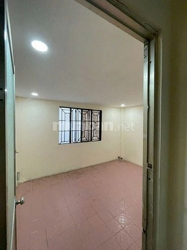 Cho thuê nhà phường Sơn Kỳ đối diện siêu thị Nhật bản :  4 x 20 m hẻm 