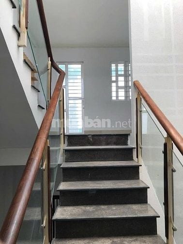 Bán gấp nhà 4 lầu ở Bùi Đình Túy, P24, Bình Thạnh. SHR, Thuê 25tr,3ty2