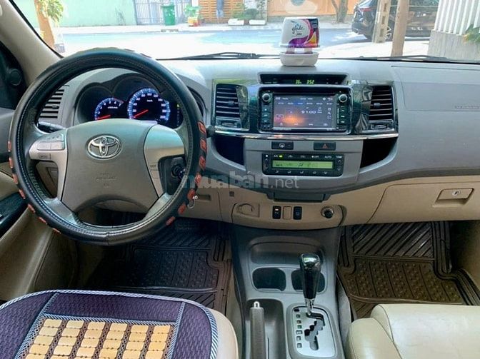 Chính chủ bán xe Toyota Fortuner bản V số tự động