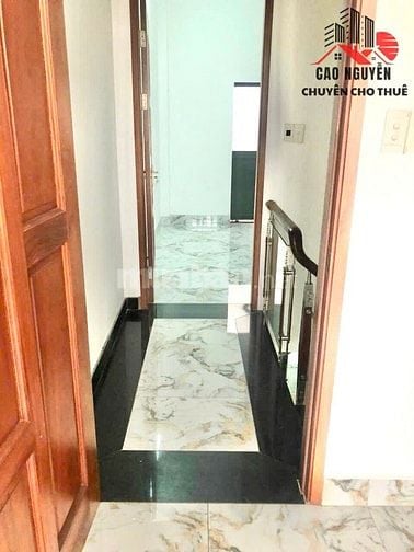 Nhà Tân Kỳ Tân Quý, 1 trệt 2 lầu, 4 phòng ngủ 3wc. 