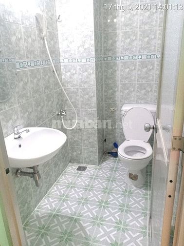 Cho nữ thuê phòng giá 2tr8,đt:15m2,  có toilet riêng, 