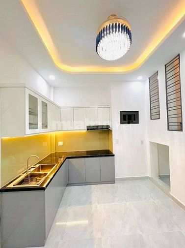 CHỈ 1 CĂN DUY NHÂT GIÁ RẺ Đ.CAO VĂN LẦU,Q6,GIẢM GIÁ CUỐI NĂM DT 43M2