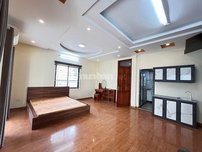 Cho thuê Studio rộng 40m2, 2 thoáng sàn gỗ đủ tiện nghi tại Tân Mai