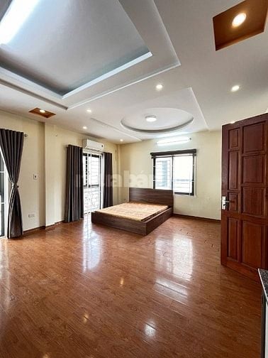 Cho thuê Studio rộng 40m2, 2 thoáng sàn gỗ đủ tiện nghi tại Tân Mai