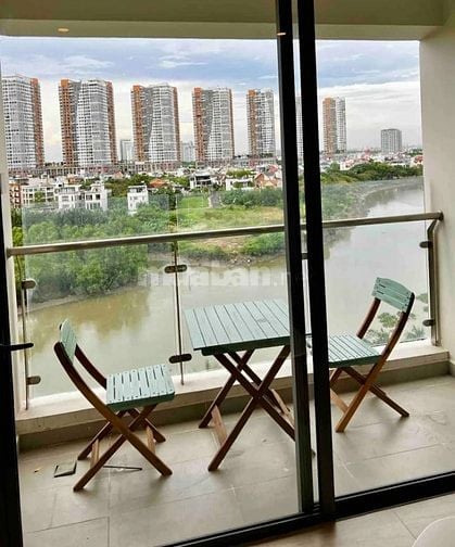 Bán căn hộ 2 phòng ngủ Đảo Kim Cương, view sông, giá tốt