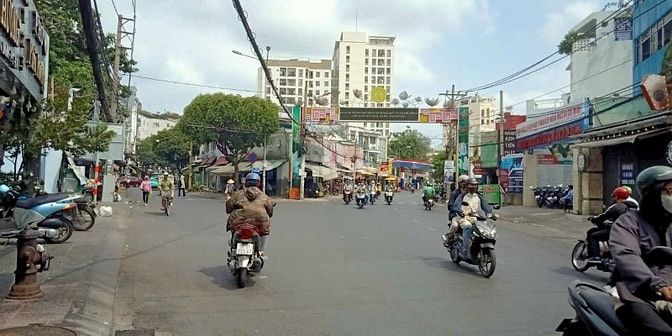 BÁN NHÀ MT LÊ QUANG ĐỊNH, F.5, BÌNH THẠNH -7.3 x 32m, nở hậu 10.20m