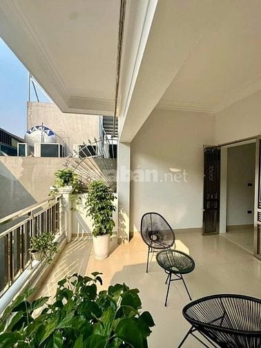 50m2*5 Tầng-8.15 tỷ có sân để xe phố Bùi Xương Trạch- QuậnThanh Xuân