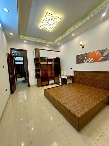 50m2*5 Tầng-8.15 tỷ có sân để xe phố Bùi Xương Trạch- QuậnThanh Xuân