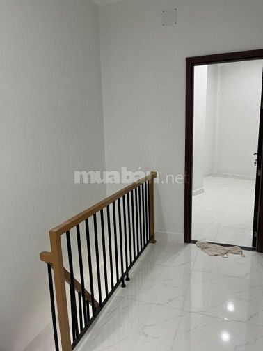 Dưới 2 tỷ sở hữu nhà gần bến xe miền Tây . 37m2 sử dụng có sổ hồng